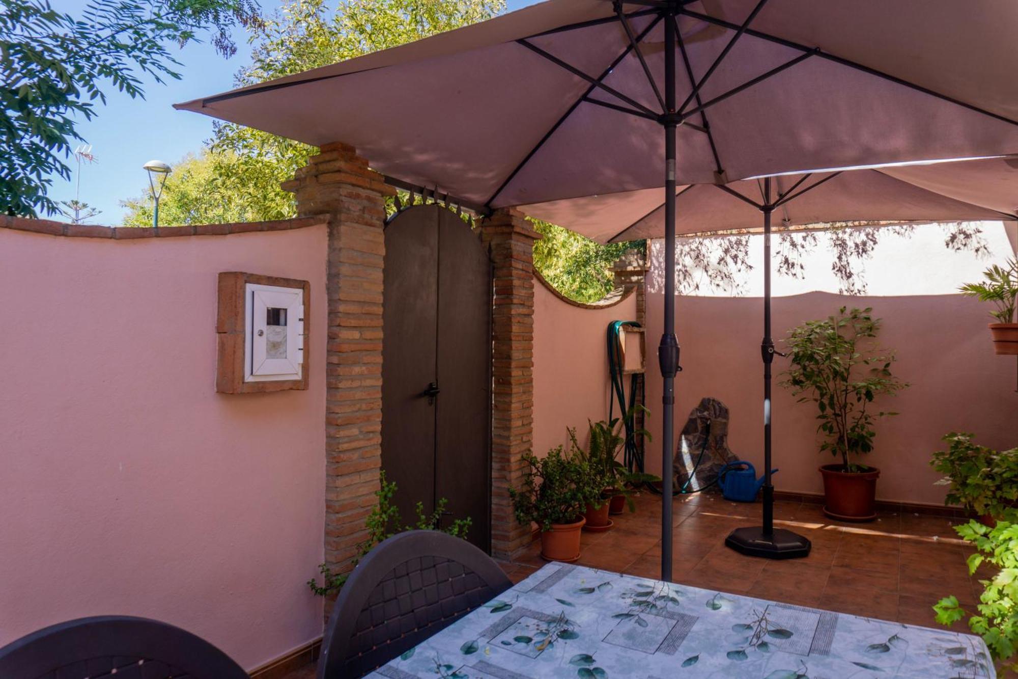 Вілла Beautiful Malaga House - Holidays Екстер'єр фото